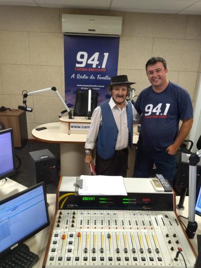 Campo Abeto FM está com programação especial dos 33 anos